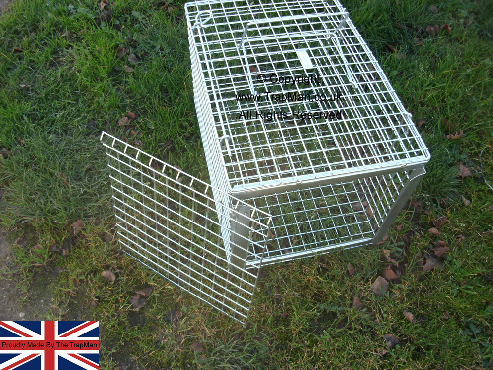 Trap Transfer cage showing sliding door and locked lid