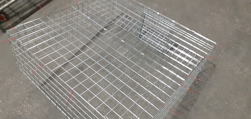 DROP TRAP red cable ties showing correct placing